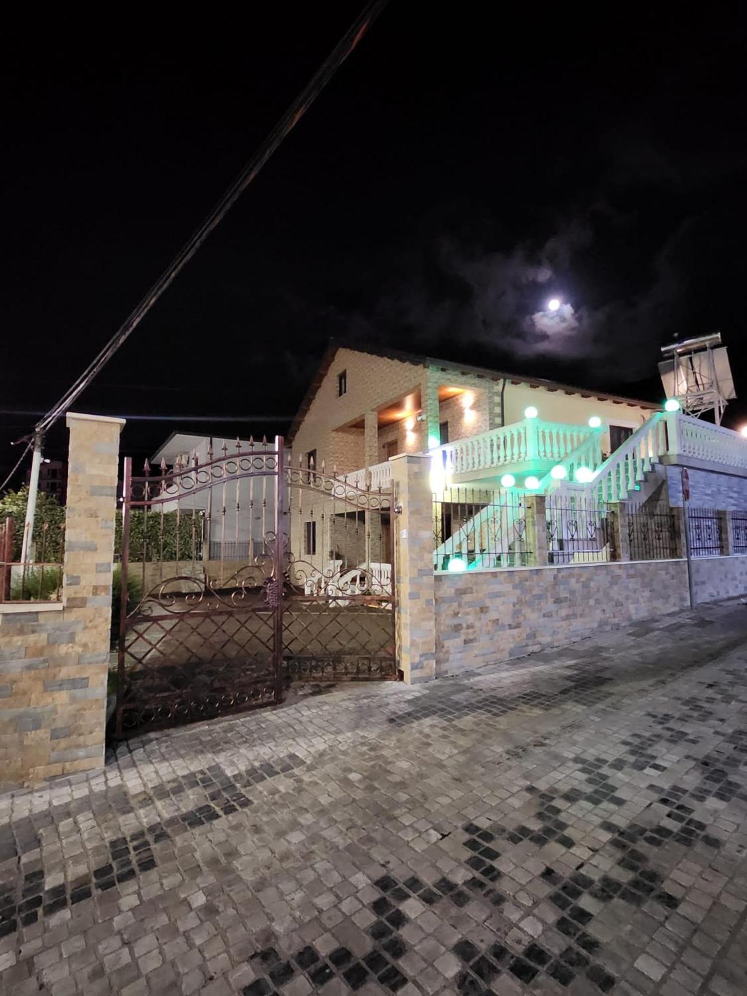 Hotel Casa Vacanze Shiroke Екстериор снимка